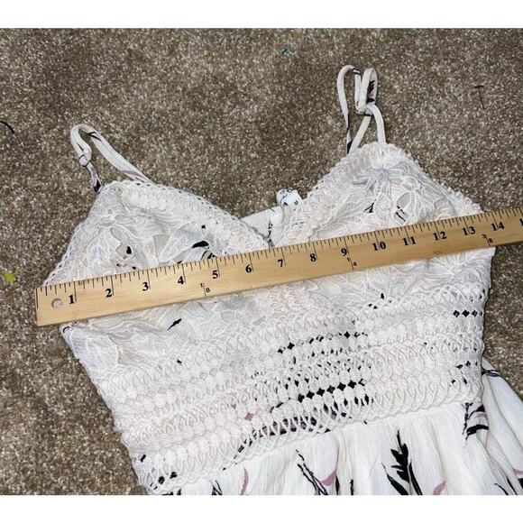 Love Tree dress mini white lace floral print fit flare spaghetti straps V-neck M - Picture 4 of 10